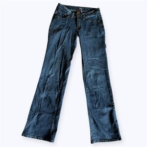 Jag Women’s Classic Dark Blue Bootcut Jeans Size 4